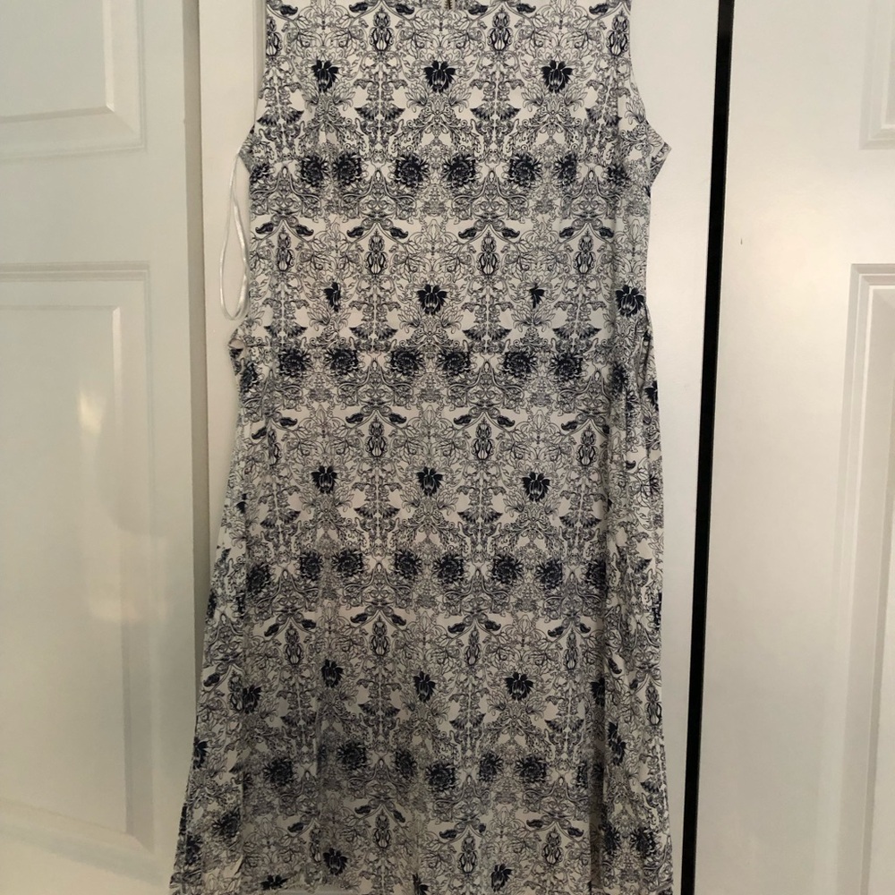 Black Floral Print Sleeveless Maxi Dress - Classic Summer Style